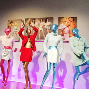Modefigurinen Versace Ausstellung