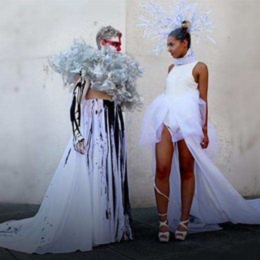 extravagant gekleidete Models