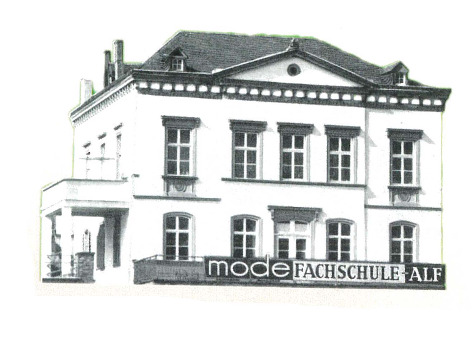 Bild eines alten Schulgebäudes